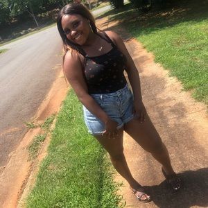 Meet your Posher, Mahogany